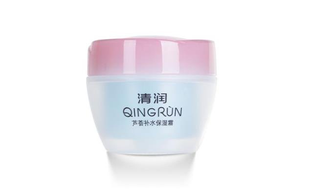 保濕霜和乳液先用哪個(gè),保濕霜和精華液先用哪個(gè)